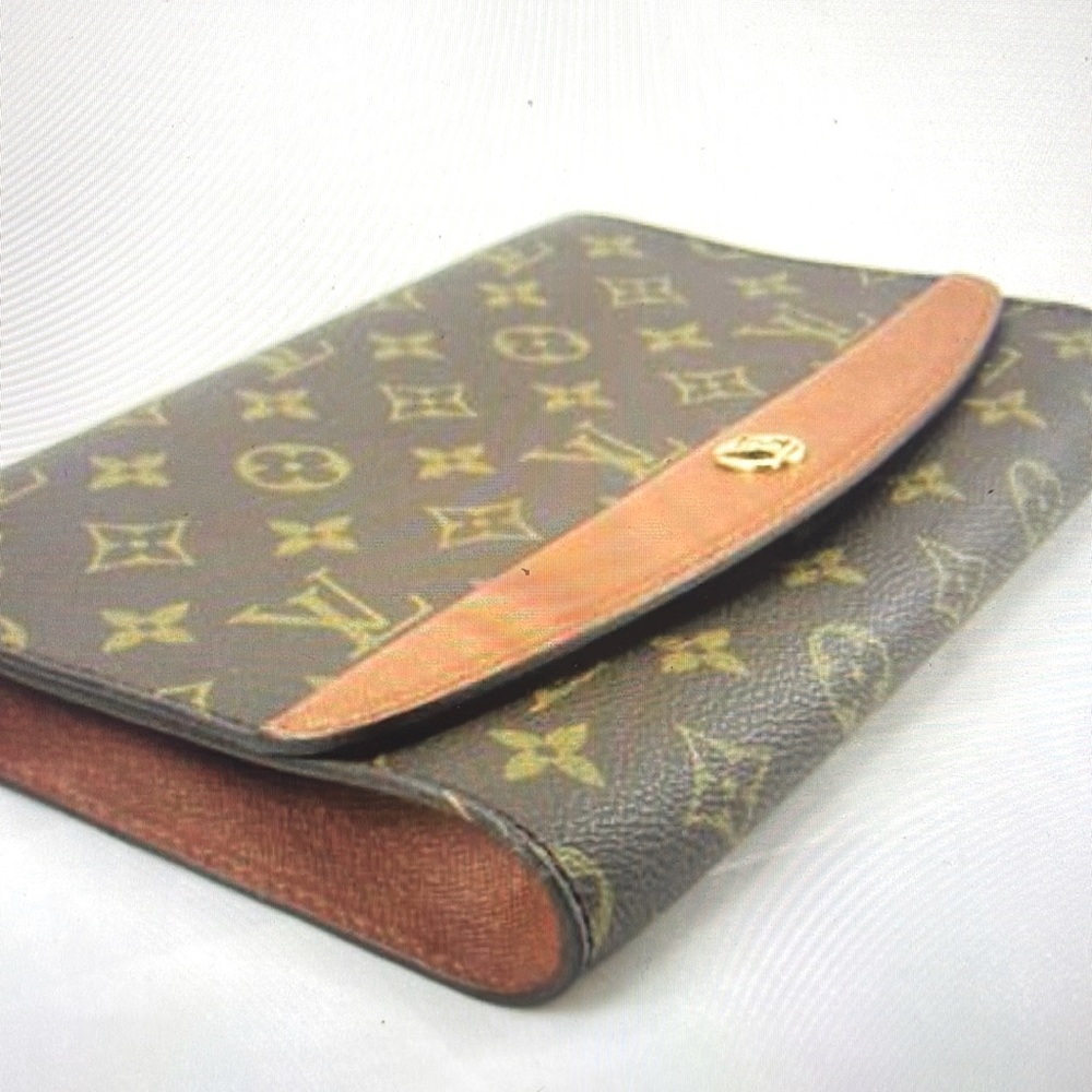Vintage Crossbody Louis Vuitton Bag